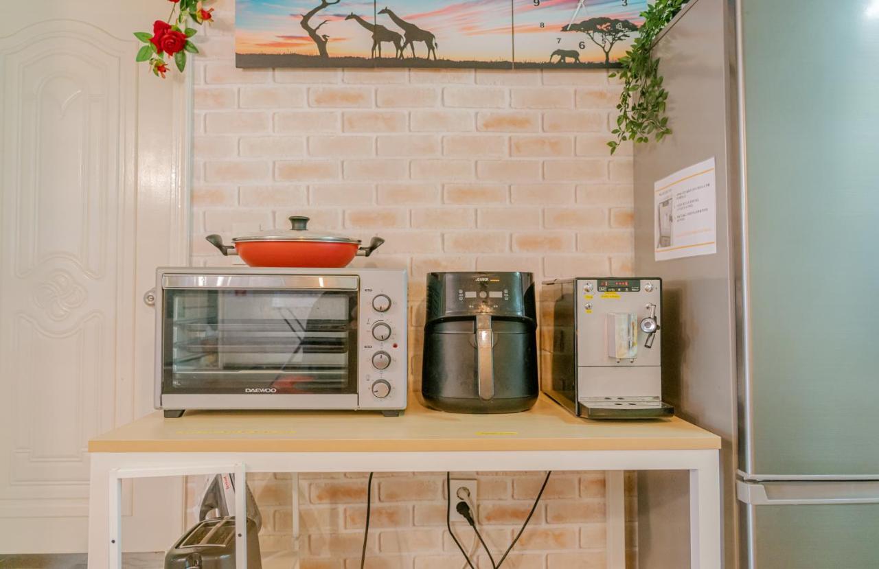 For Family Group, 4Min To Seoul Station Apartamento Exterior foto
