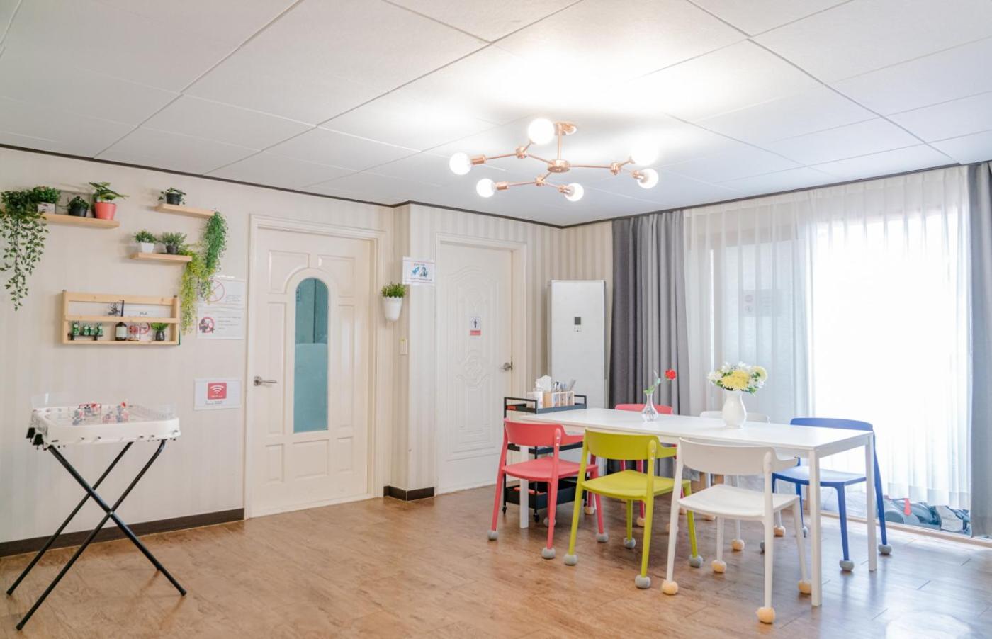 For Family Group, 4Min To Seoul Station Apartamento Exterior foto