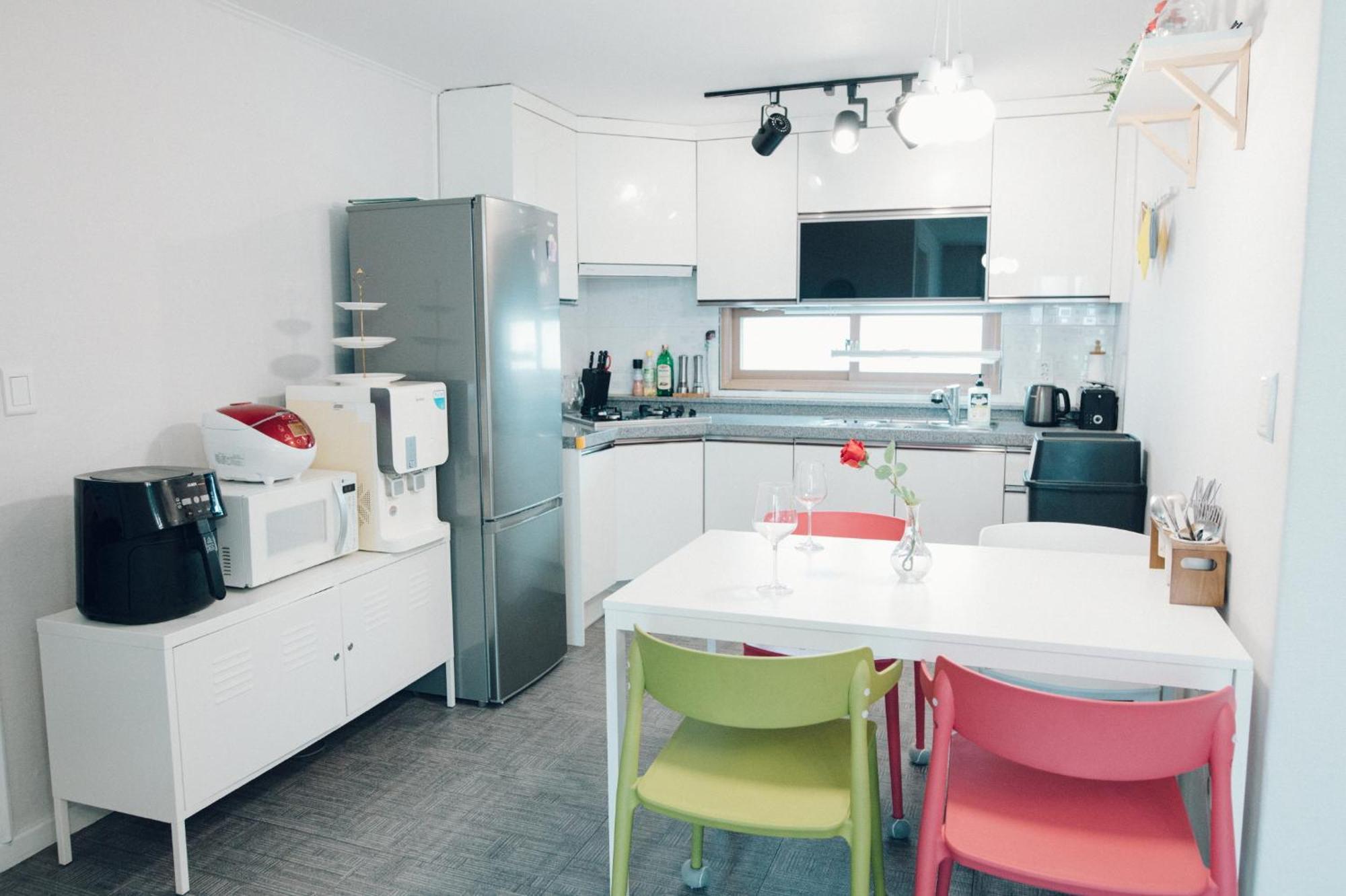 For Family Group, 4Min To Seoul Station Apartamento Exterior foto